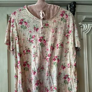 MAGNOLIA PEARL, 🍃🌹🍃ROSES, FLORAL Tee Shirt, Pressed Flowers, OSFM, NWT